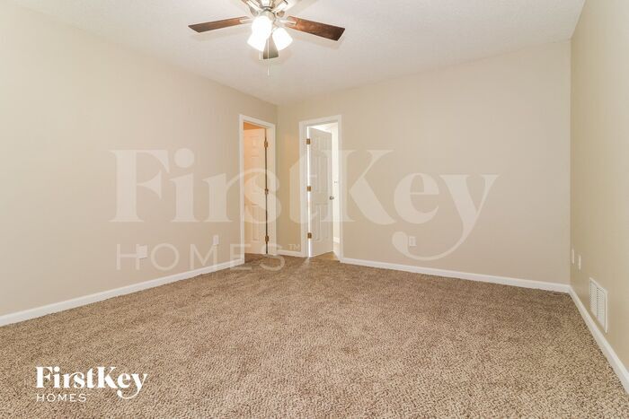 Building Photo - 201 Amberwood Trail