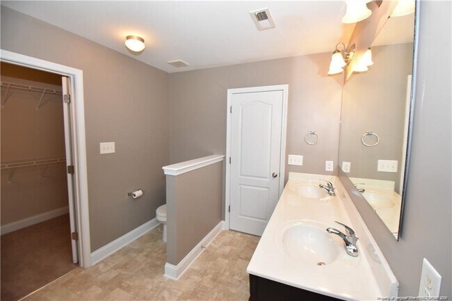 Building Photo - 131 S Prince Henry Way