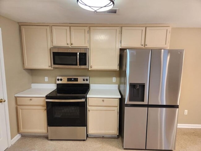 Building Photo - 124 Canyon Pl