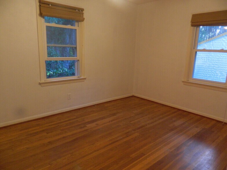 Bedroom 2 - 1034 Monroe St