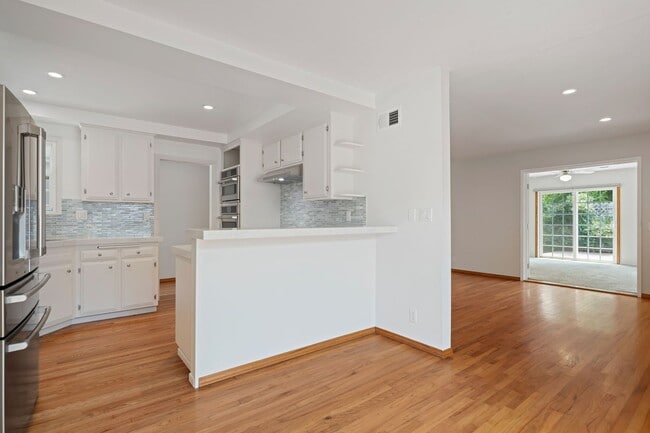 Building Photo - Charming 3-Bed, 2-Bath Home for Rent in Go...