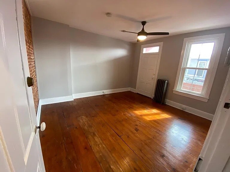 Building Photo - 130 N 3rd St