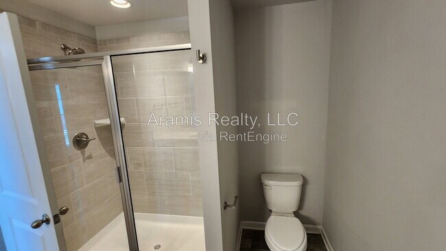 Building Photo - 5258 Pinnacle Walk