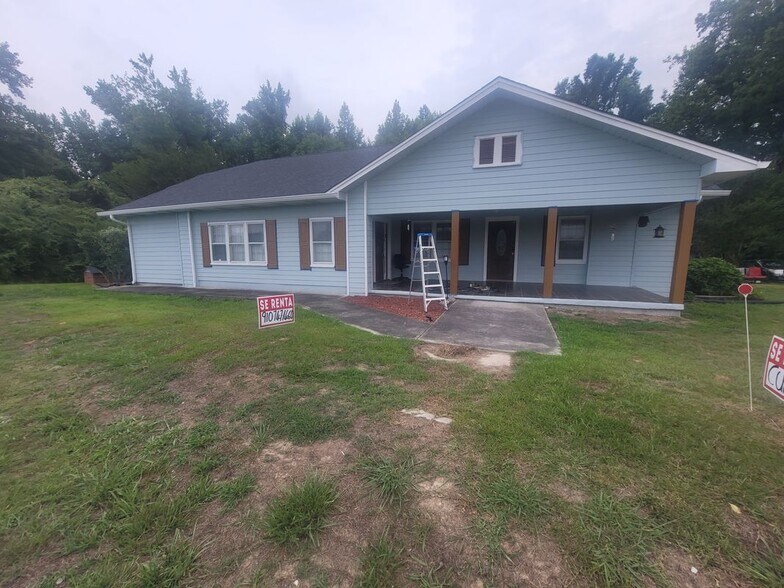 Building Photo - 610 Fertilizer Rd