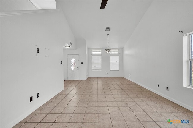 Building Photo - 4205 Thunder Creek Dr