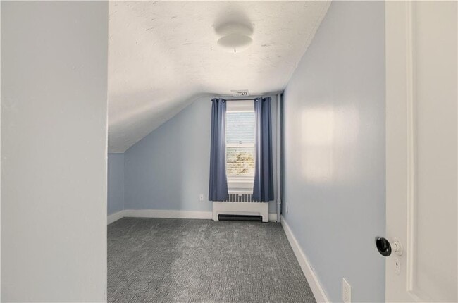 Building Photo - 65 Maple Ave