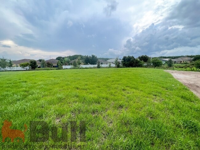 Building Photo - 5030 Four Strand Ct