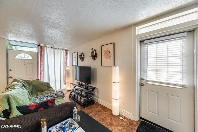 Building Photo - 4202 N 28th St