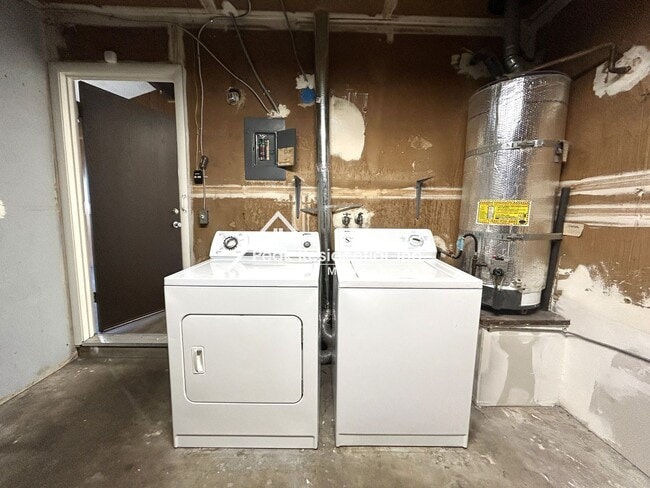 Building Photo - Orangevale 2bd/1ba Duplex with Garage