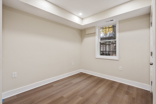 Building Photo - 1812 Benning Rd NE