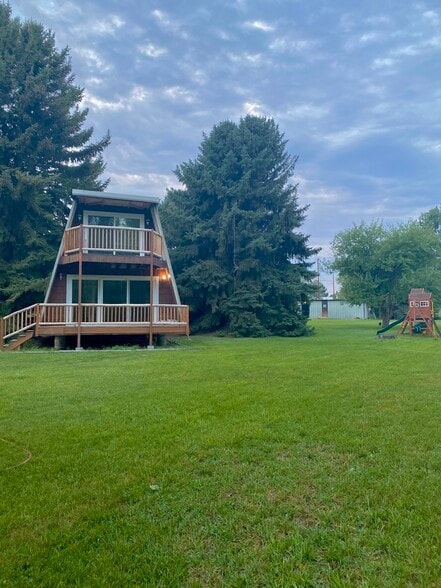 House and playset - 1343 Bitterroot Dr