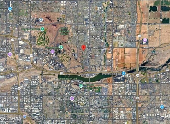 Building Photo - 1812 N McAllister Ave