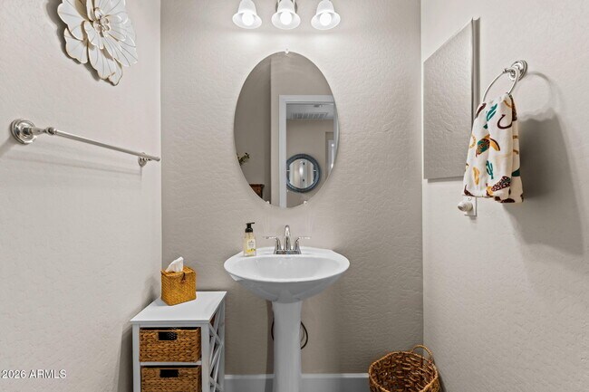 Building Photo - 4060 Old Orch Dr