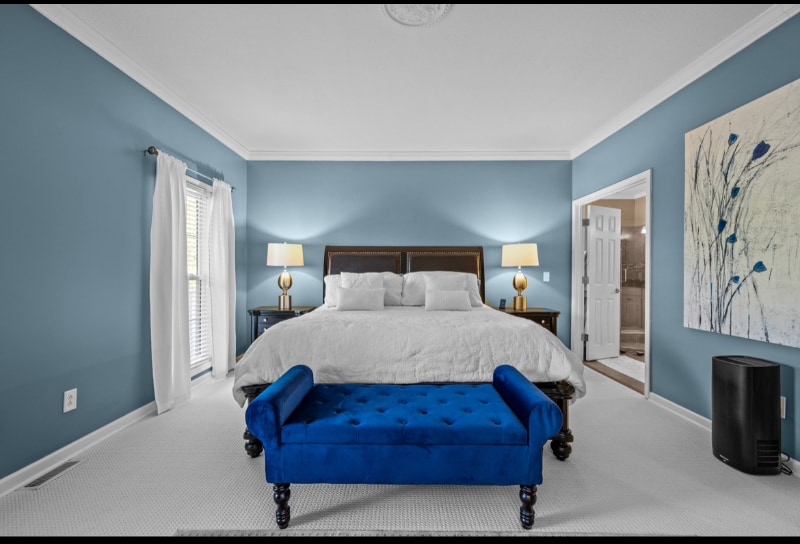 Building Photo - 42 Surrey Run