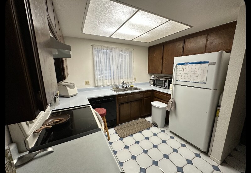 Building Photo - 31908 Del Cielo Este