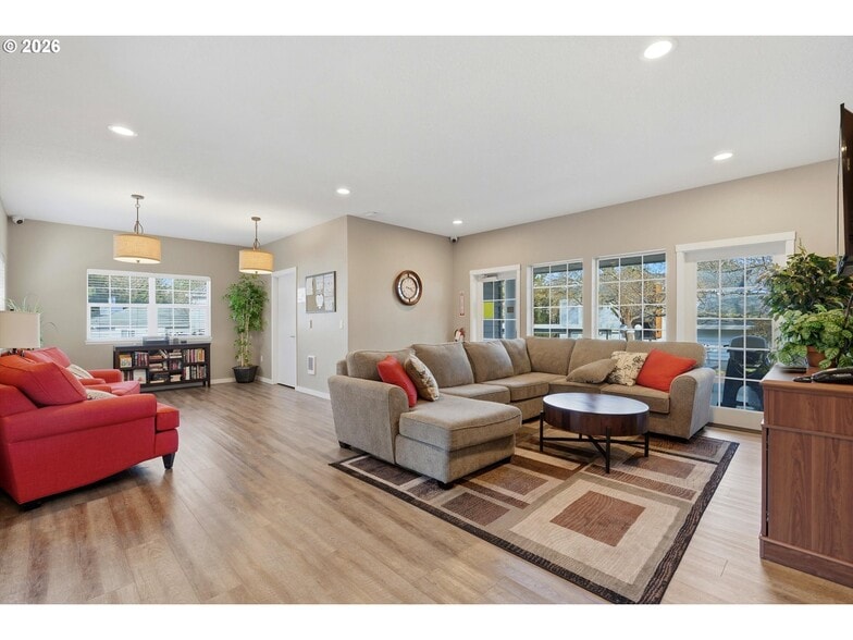 clubhouse - 10620 SW Davies Rd