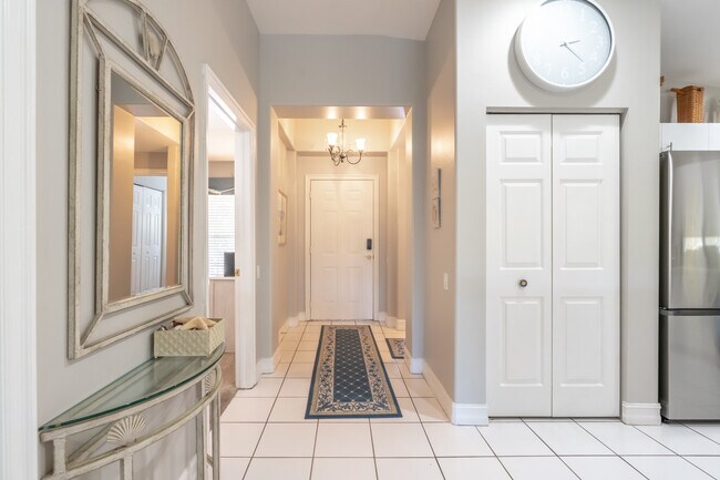 Building Photo - 1035 Tarpon Cove Dr