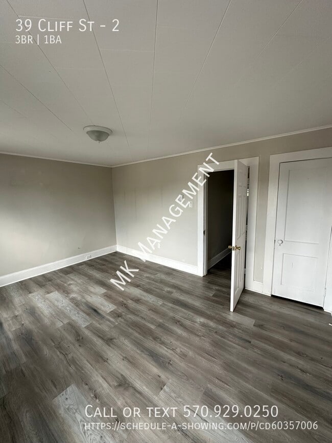 Building Photo - 39 Cliff St