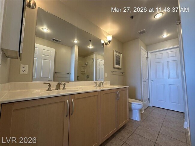 Building Photo - 1-BEDROOM UNIT AT THE OGDEN HIGHRISE!