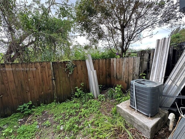 Building Photo - 1536 SE 31st Ct