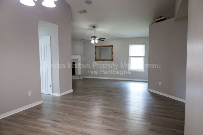 Building Photo - 5079 Cocoa Dr