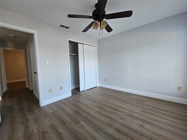 Building Photo - 3716 Narroline Dr