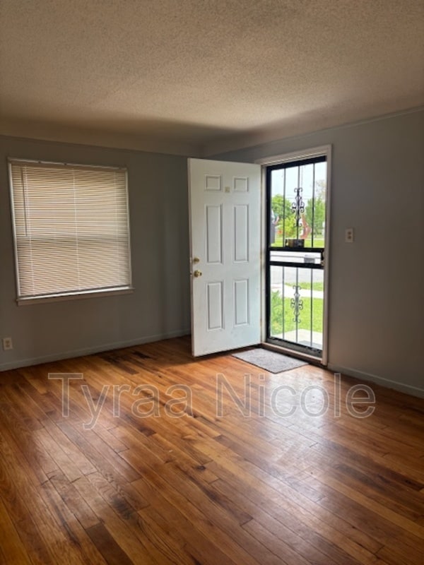 Building Photo - 21604 Moross Rd