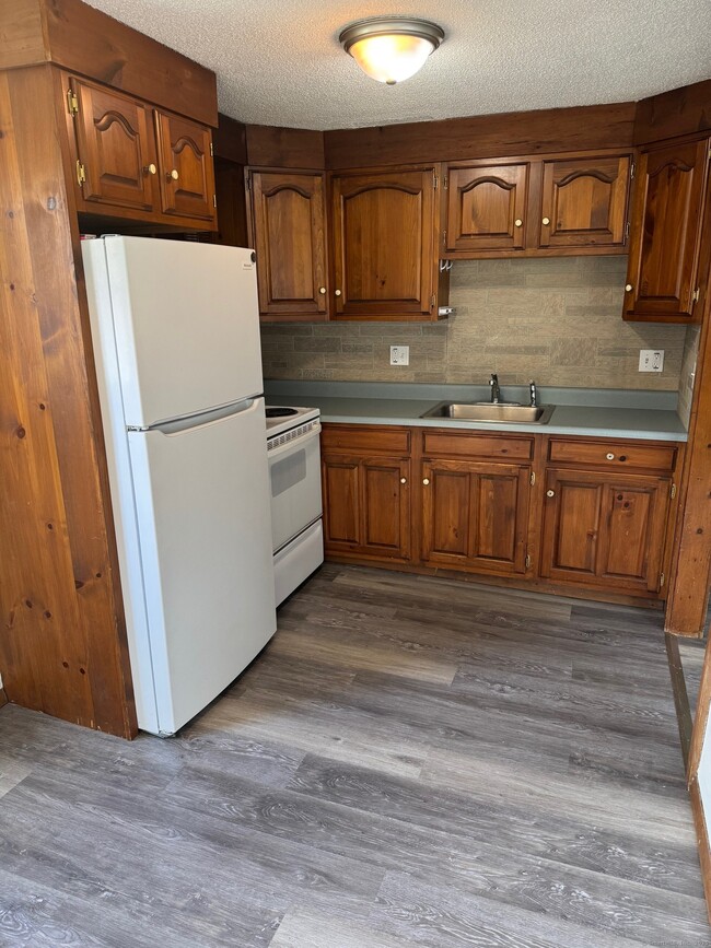 Building Photo - 820 Mansfield City Rd