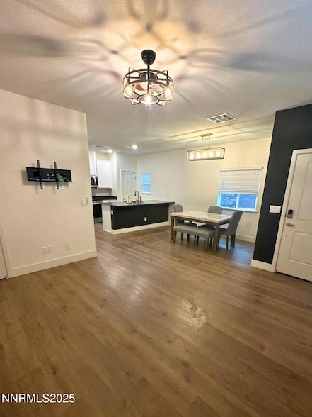 Building Photo - 1243 Cedarhaven Ct