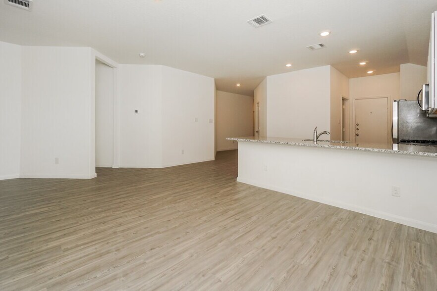 Building Photo - 14427 Penny Run