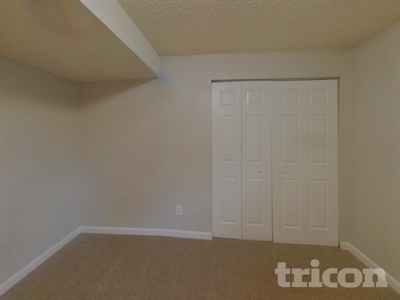 Building Photo - 2640 Cather Ave