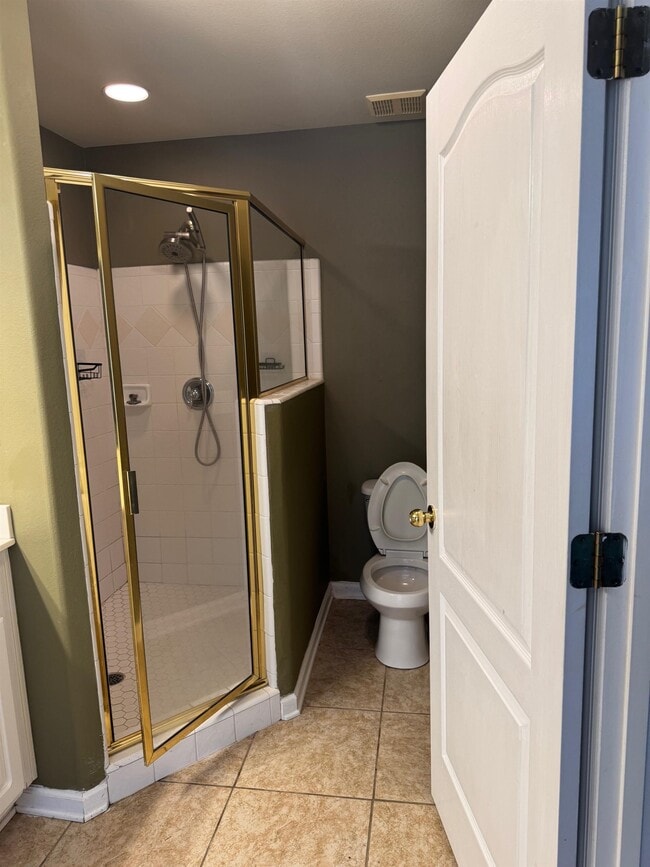 Building Photo - 2186 Heathrow Dr