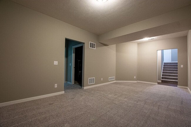 Building Photo - S342-346 North Allen Street