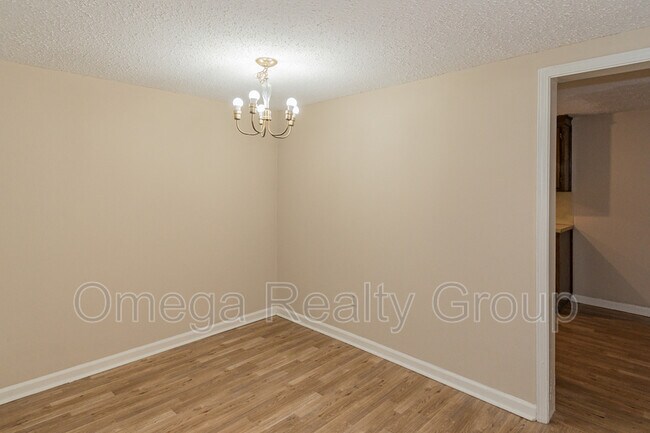 Building Photo - 3312 Warringwood Dr