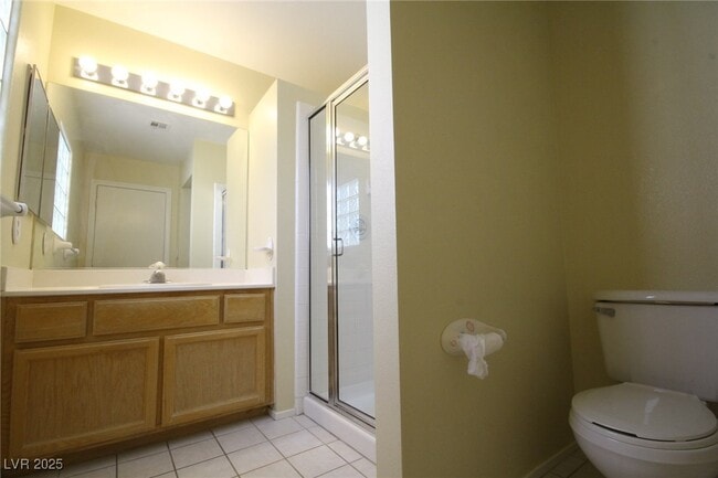 Building Photo - 3440 Middle View Dr