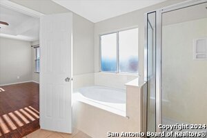 Building Photo - 342 Fontana Albero