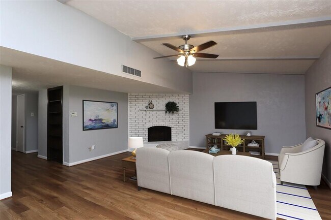 Building Photo - 3903 Coltwood Dr