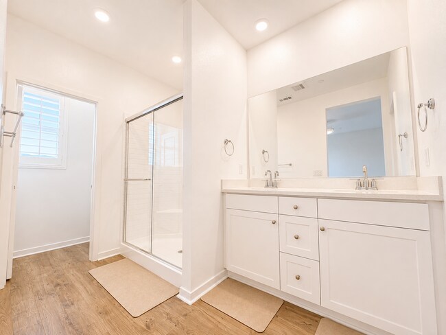 Building Photo - 33221 Opal Glass Dr