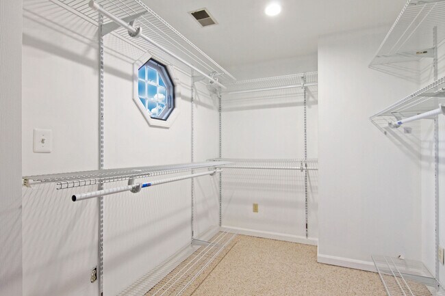 Master Besdroom Closet - 2863 Chain Bridge Rd