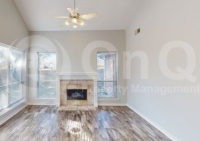 Building Photo - 8109 Dock St