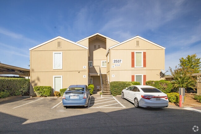 Alternate Building Photo - Camarado Gardens