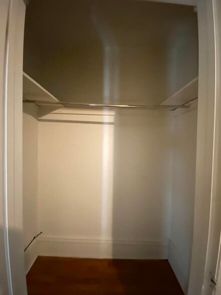 Building Photo - 220 N Dexter St