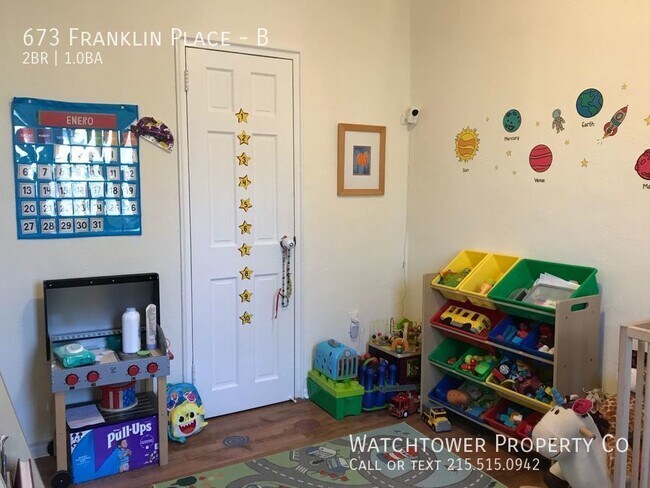 Building Photo - 673 Franklin Pl