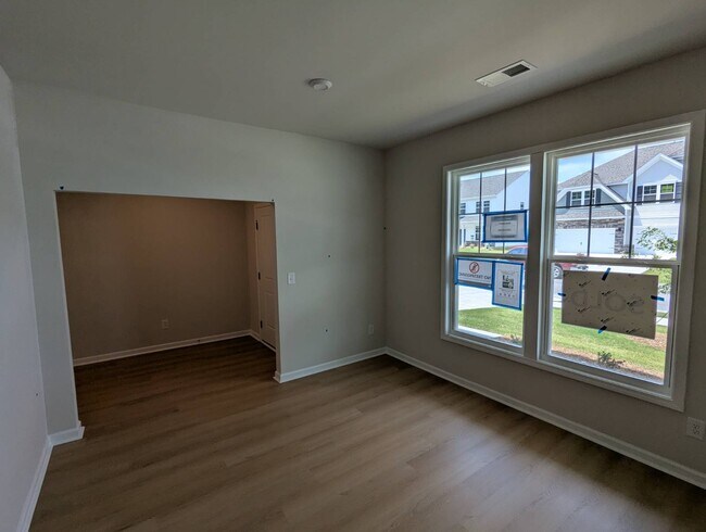 Building Photo - 3099 Blenheim Ct