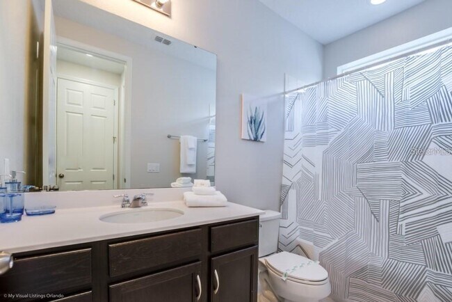 Building Photo - 9031 Pelican Cv Trce