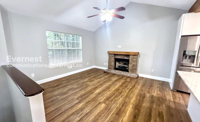 Building Photo - 46 Love Hill Rd