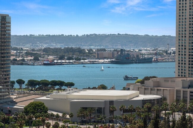 Building Photo - Stunning East Village 2 Bedroom at Alta! 2...