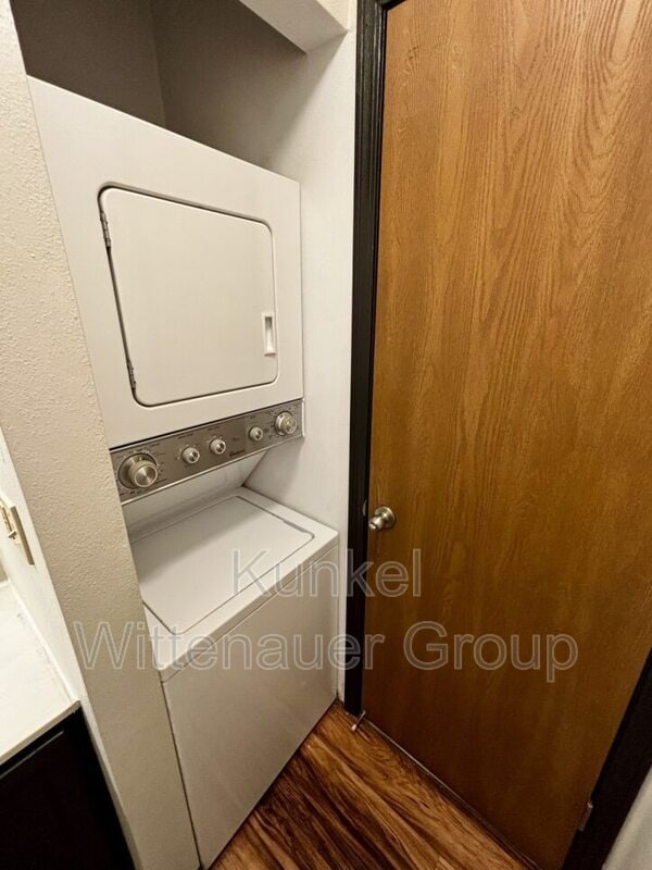 Building Photo - 262 Eagle Ridge