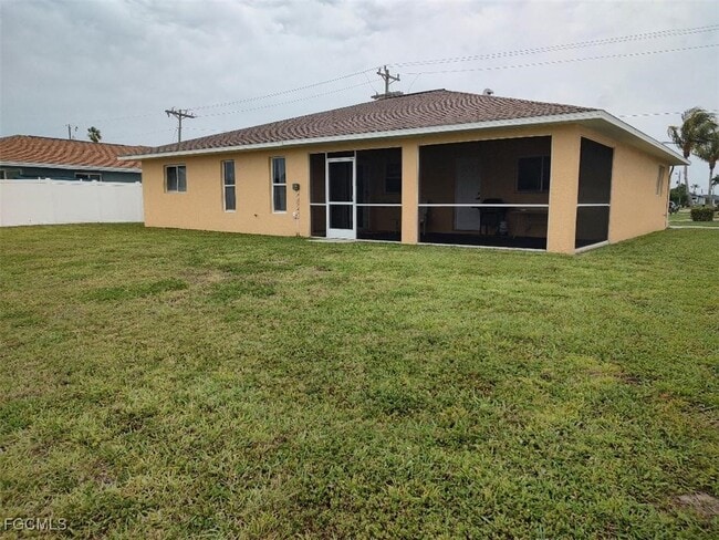 Building Photo - 1438 SE 23rd St