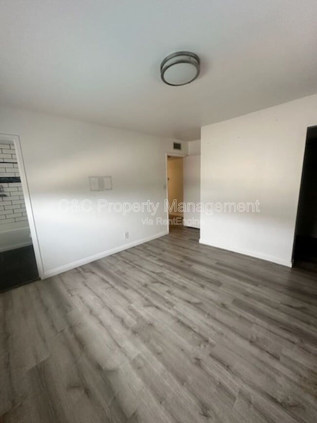 Building Photo - 8219 Rosemead Blvd